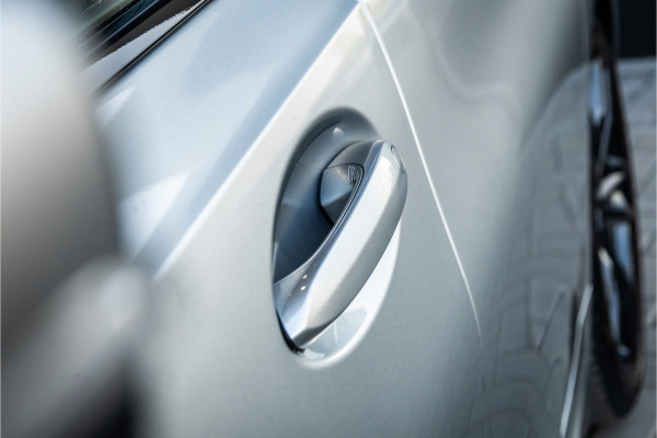 BMW 3 Serie Touring 320e - M Sport | Cruise Control | Stoelverwarming | Keyless
