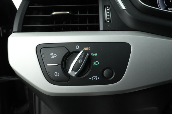 Audi A4 Avant 35 TDI Advanced Edition Electrische Trekhaak! Automaat, Volleder, Virtual, Apple Carplay