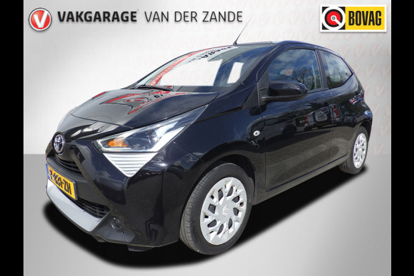 Toyota Aygo 1.0 VVT-i x-play Airco, Carplay, 5 DRS, NL/NAP!