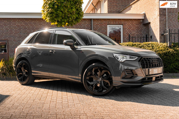 Audi Q3 35 TFSI Pro Line S 150 PK Adaptive Elek.Trekhaak Camera Half/Leer 20''