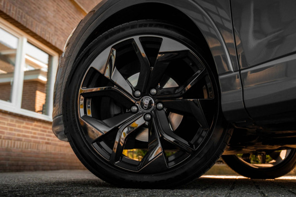 Audi Q3 35 TFSI Pro Line S 150 PK Adaptive Elek.Trekhaak Camera Half/Leer 20''