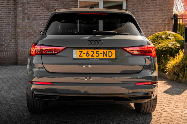 Audi Q3 35 TFSI Pro Line S 150 PK Adaptive Elek.Trekhaak Camera Half/Leer 20''
