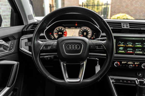Audi Q3 35 TFSI Pro Line S 150 PK Adaptive Elek.Trekhaak Camera Half/Leer 20''