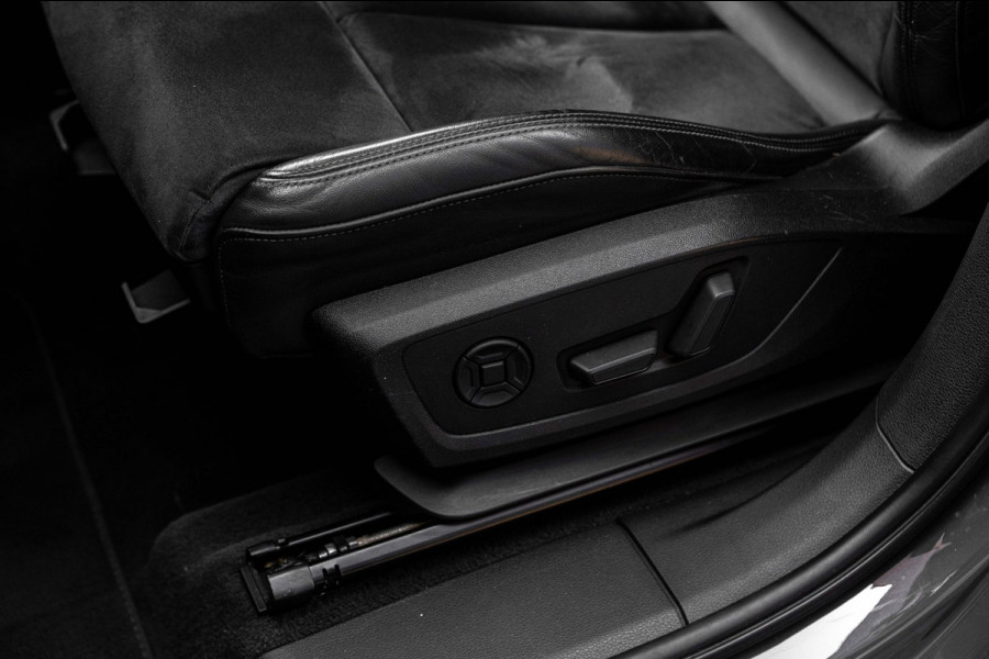 Audi Q3 35 TFSI Pro Line S 150 PK Adaptive Elek.Trekhaak Camera Half/Leer 20''