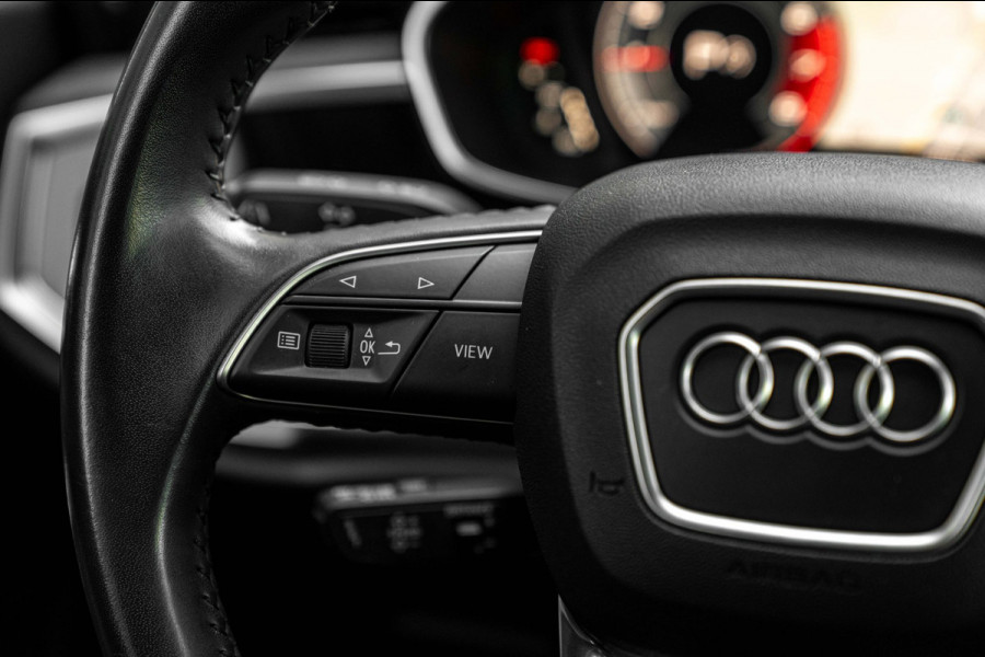 Audi Q3 35 TFSI Pro Line S 150 PK Adaptive Elek.Trekhaak Camera Half/Leer 20''