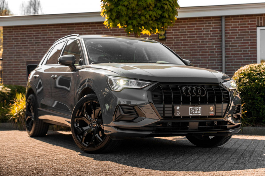 Audi Q3 35 TFSI Pro Line S 150 PK Adaptive Elek.Trekhaak Camera Half/Leer 20''