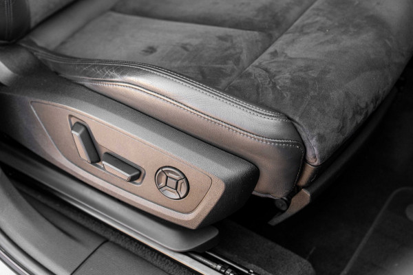 Audi Q3 35 TFSI Pro Line S 150 PK Adaptive Elek.Trekhaak Camera Half/Leer 20''