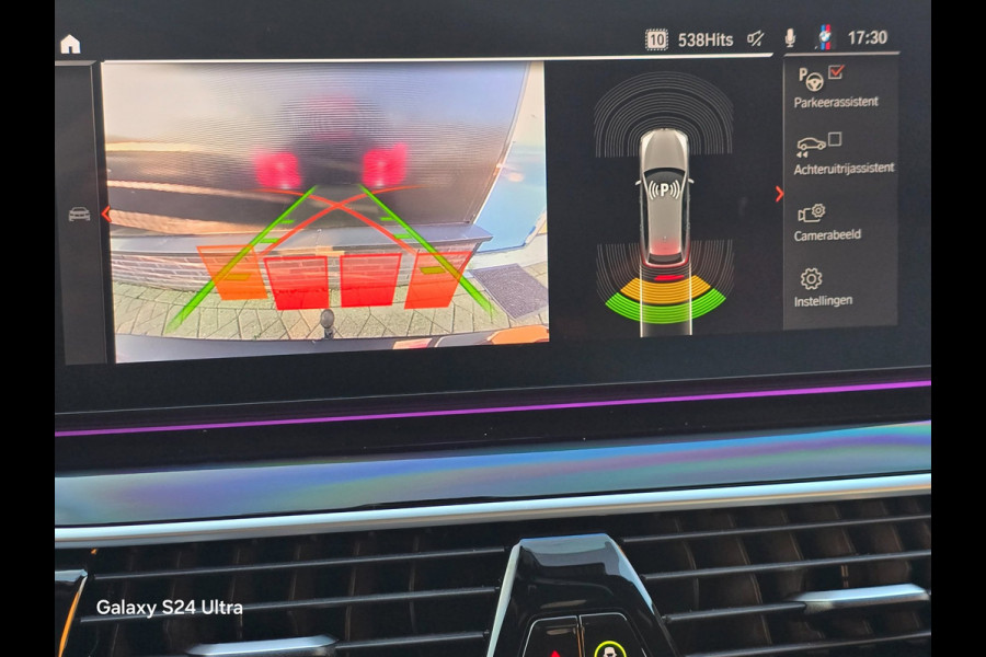 BMW 5 Serie Touring 520i Business Edition Plus / NAP / Aut / Camera / Memory / Leder / Navi / Led / Pdc / Allu Velgen