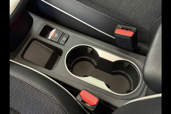 Renault Captur 1.3 TCe 155 Edition One | Pano | 360 | Bose | Stoel&Stuurverwarming | 18" |  Groot Navi | ACC | Dodehoek | 100% onderhouden!