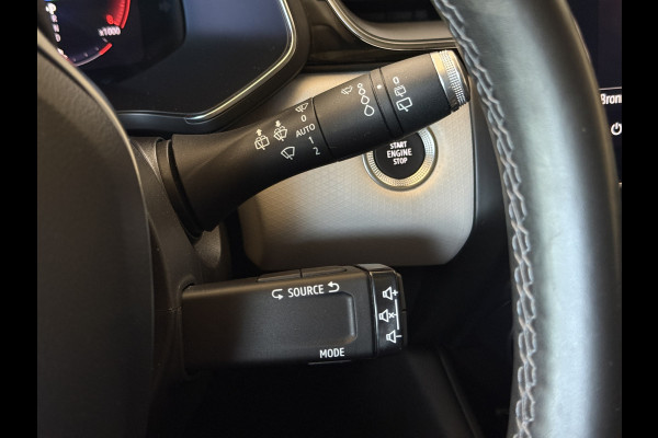 Renault Captur 1.3 TCe 155 Edition One | Pano | 360 | Bose | Stoel&Stuurverwarming | 18" |  Groot Navi | ACC | Dodehoek | 100% onderhouden!