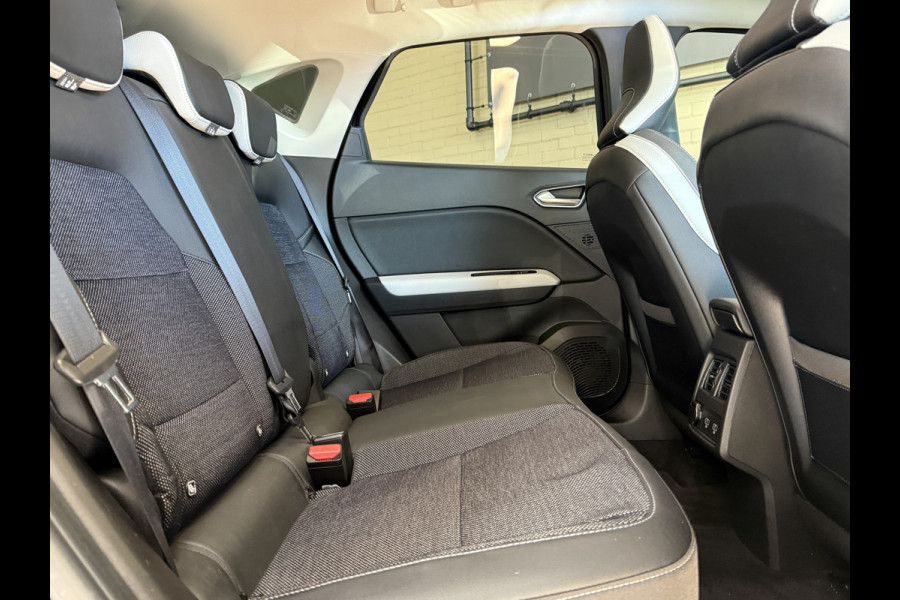 Renault Captur 1.3 TCe 155 Edition One | Pano | 360 | Bose | Stoel&Stuurverwarming | 18" |  Groot Navi | ACC | Dodehoek | 100% onderhouden!