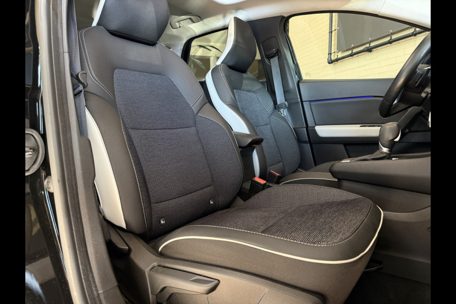 Renault Captur 1.3 TCe 155 Edition One | Pano | 360 | Bose | Stoel&Stuurverwarming | 18" |  Groot Navi | ACC | Dodehoek | 100% onderhouden!