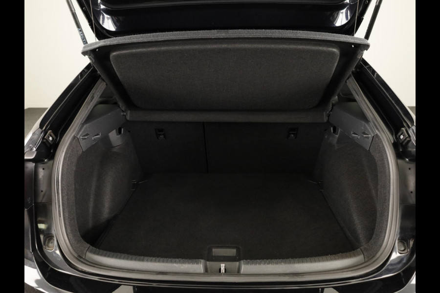 Volkswagen Taigo 1.0 TSI R-Line | DSG Automaat | Camera | Stoelverwarming | Apple Carplay & Android Auto |