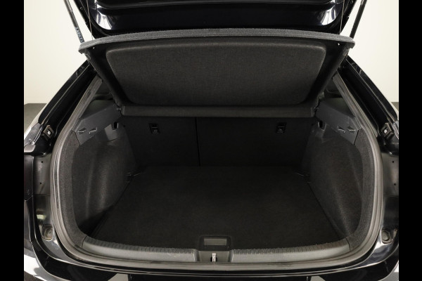 Volkswagen Taigo 1.0 TSI R-Line | DSG Automaat | Camera | Stoelverwarming | Apple Carplay & Android Auto |