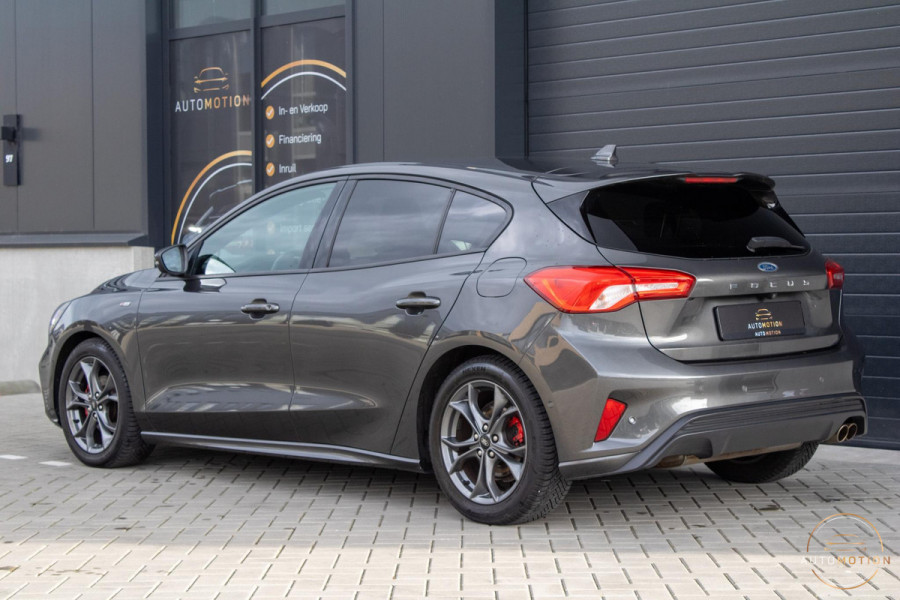 Ford Focus 1.0 EcoBoost ST-Line Camera Keyless Stoelverwarming Carplay Led
