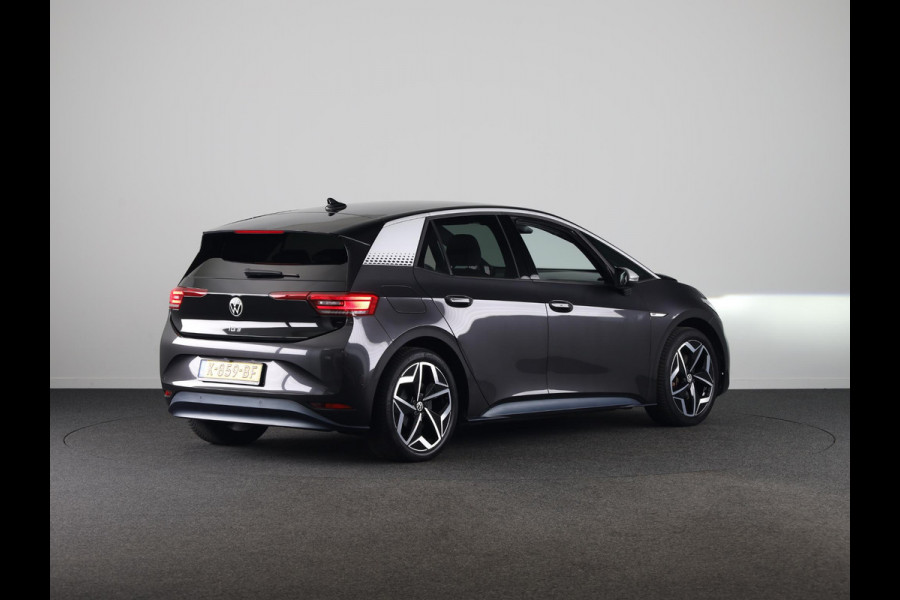 Volkswagen ID.3 First Plus 58 kWh | SOH 93% | Navigatie | Stoelverwarming | Camera | Carplay & Android Auto |