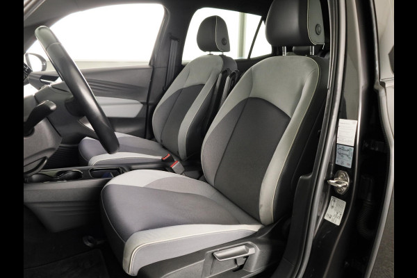 Volkswagen ID.3 First Plus 58 kWh | SOH 93% | Navigatie | Stoelverwarming | Camera | Carplay & Android Auto |