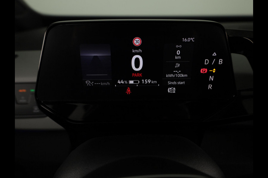 Volkswagen ID.3 First Plus 58 kWh | SOH 93% | Navigatie | Stoelverwarming | Camera | Carplay & Android Auto |