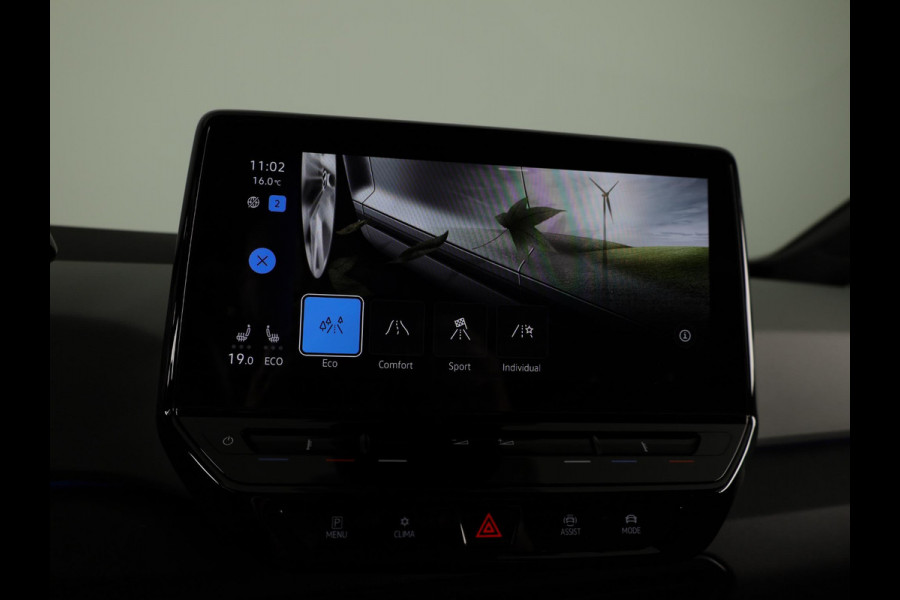 Volkswagen ID.3 First Plus 58 kWh | SOH 93% | Navigatie | Stoelverwarming | Camera | Carplay & Android Auto |