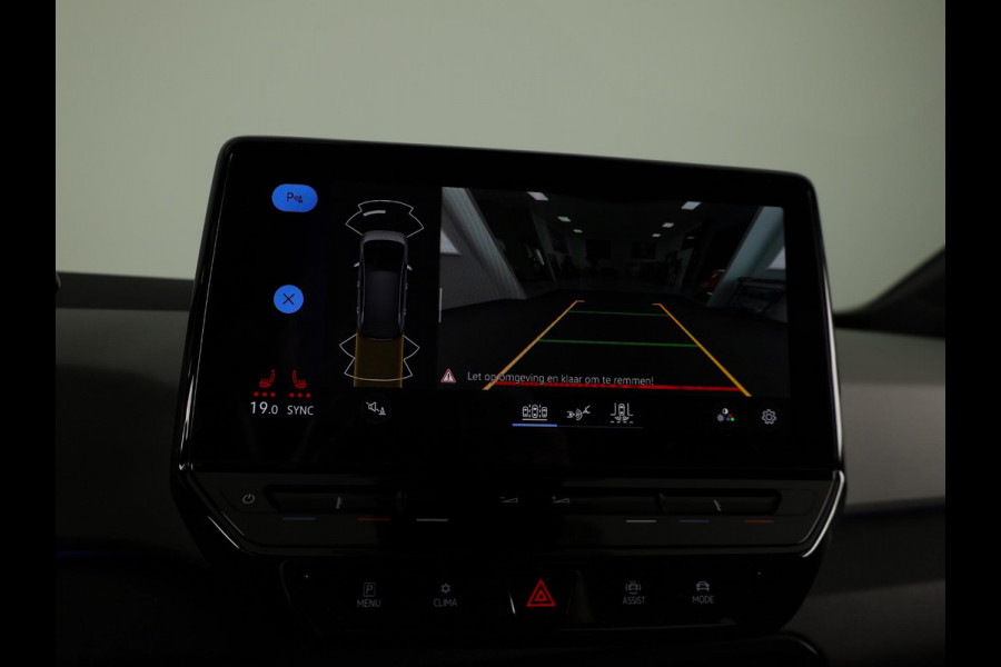 Volkswagen ID.3 First Plus 58 kWh | SOH 93% | Navigatie | Stoelverwarming | Camera | Carplay & Android Auto |