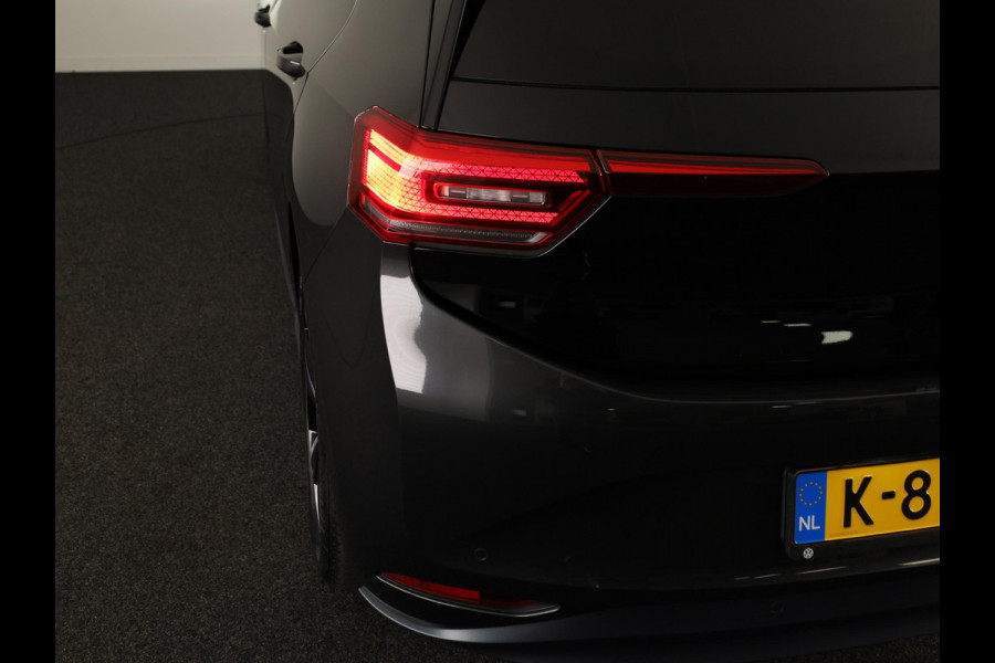 Volkswagen ID.3 First Plus 58 kWh | SOH 93% | Navigatie | Stoelverwarming | Camera | Carplay & Android Auto |