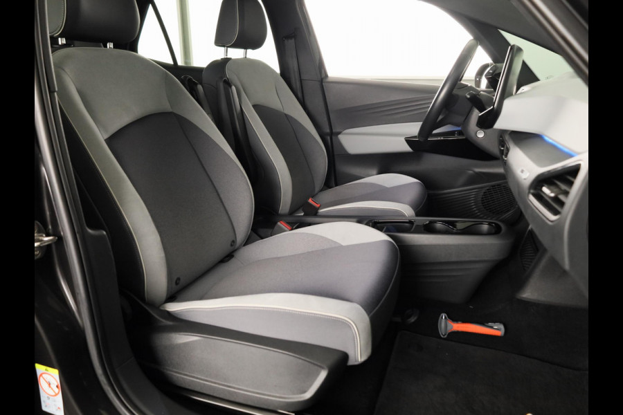 Volkswagen ID.3 First Plus 58 kWh | SOH 93% | Navigatie | Stoelverwarming | Camera | Carplay & Android Auto |
