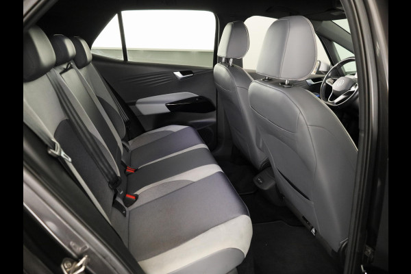 Volkswagen ID.3 First Plus 58 kWh | SOH 93% | Navigatie | Stoelverwarming | Camera | Carplay & Android Auto |
