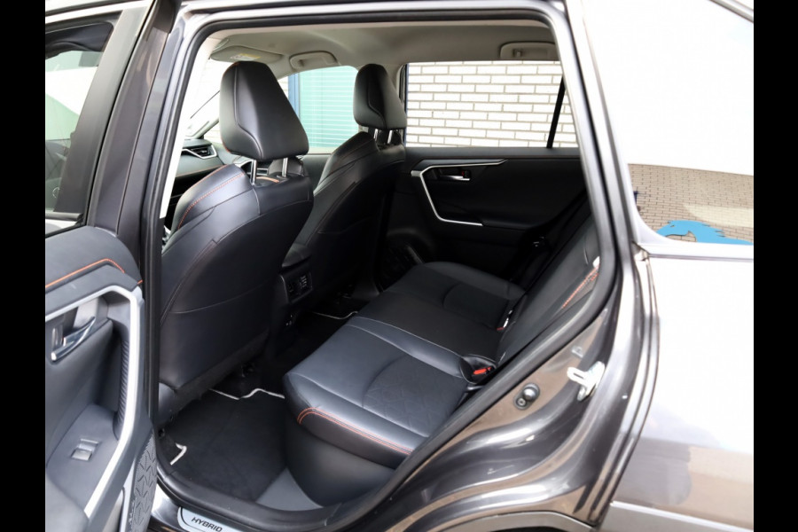 Toyota RAV4 2.5 Hybrid AWD Adventure | JBL Audio | El. Achterklep | Leder