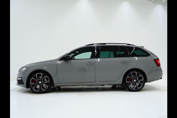 Škoda Octavia Combi 2.0 TSI RS 245PK | Panoramadak | Sportstoelen | Canton | Keyless | Carbon | Camera | Sfeerlicht | Carplay