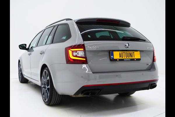 Škoda Octavia Combi 2.0 TSI RS 245PK | Panoramadak | Sportstoelen | Canton | Keyless | Carbon | Camera | Sfeerlicht | Carplay