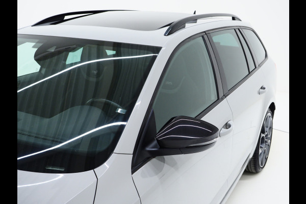 Škoda Octavia Combi 2.0 TSI RS 245PK | Panoramadak | Sportstoelen | Canton | Keyless | Carbon | Camera | Sfeerlicht | Carplay