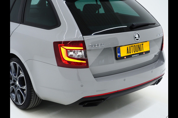 Škoda Octavia Combi 2.0 TSI RS 245PK | Panoramadak | Sportstoelen | Canton | Keyless | Carbon | Camera | Sfeerlicht | Carplay