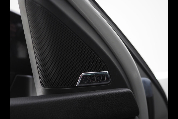 Škoda Octavia Combi 2.0 TSI RS 245PK | Panoramadak | Sportstoelen | Canton | Keyless | Carbon | Camera | Sfeerlicht | Carplay