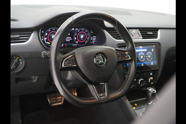 Škoda Octavia Combi 2.0 TSI RS 245PK | Panoramadak | Sportstoelen | Canton | Keyless | Carbon | Camera | Sfeerlicht | Carplay
