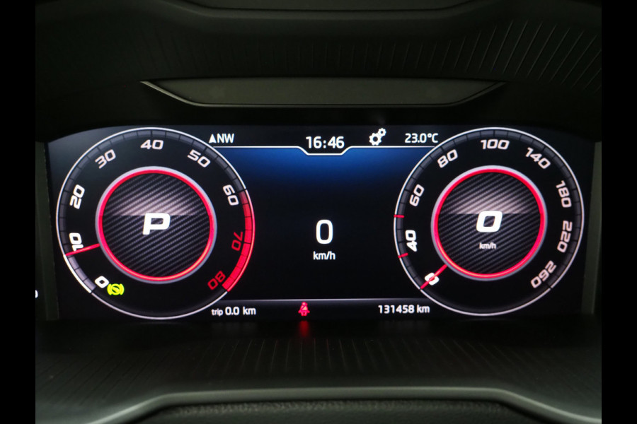 Škoda Octavia Combi 2.0 TSI RS 245PK | Panoramadak | Sportstoelen | Canton | Keyless | Carbon | Camera | Sfeerlicht | Carplay