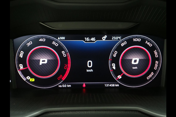 Škoda Octavia Combi 2.0 TSI RS 245PK | Panoramadak | Sportstoelen | Canton | Keyless | Carbon | Camera | Sfeerlicht | Carplay