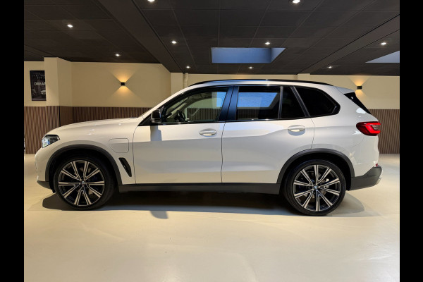 BMW X5 XDrive45e High Executive|Crystal Pook|Skylounge|Leder|HuD