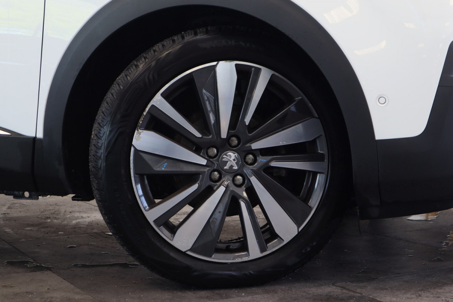 Peugeot 5008 1.6 PureTech Blue Lease Premium Cruise/Climate Trekhaak Panoramadak Carplay 7 Pers. 181PK NAP!