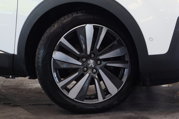 Peugeot 5008 1.6 PureTech Blue Lease Premium Cruise/Climate Trekhaak Panoramadak Carplay 7 Pers. 181PK NAP!