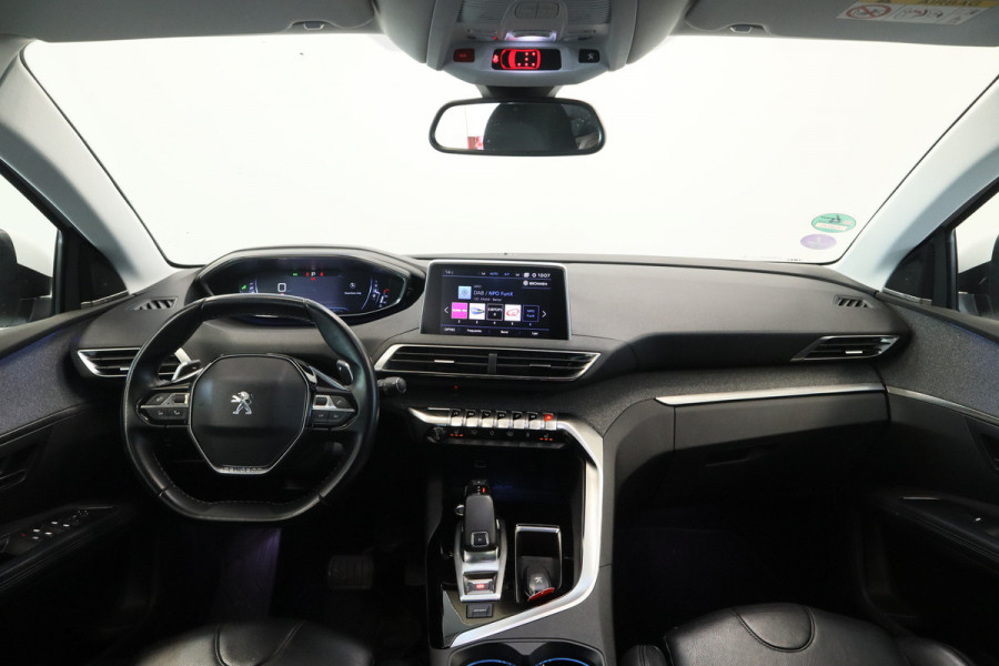 Peugeot 5008 1.6 PureTech Blue Lease Premium Cruise/Climate Trekhaak Panoramadak Carplay 7 Pers. 181PK NAP!
