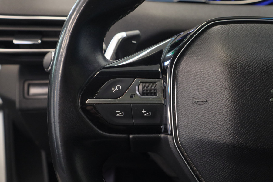 Peugeot 5008 1.6 PureTech Blue Lease Premium Cruise/Climate Trekhaak Panoramadak Carplay 7 Pers. 181PK NAP!