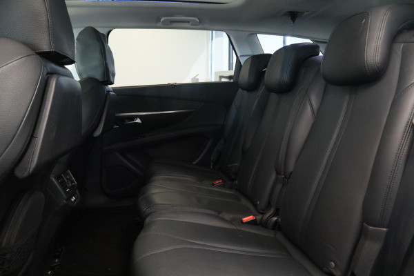Peugeot 5008 1.6 PureTech Blue Lease Premium Cruise/Climate Trekhaak Panoramadak Carplay 7 Pers. 181PK NAP!