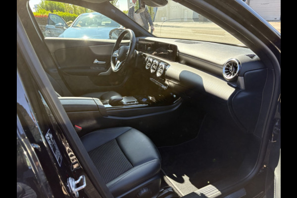 Mercedes-Benz A-Klasse 250 e Business Solution AMG night pack widescreen Soundsystem am
