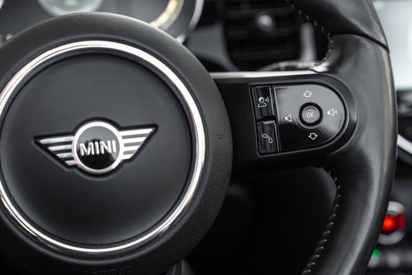 MINI Cabrio 1.5 Cooper John Cooper Works Virtual Stoelverwarming Camera Keyless 17''