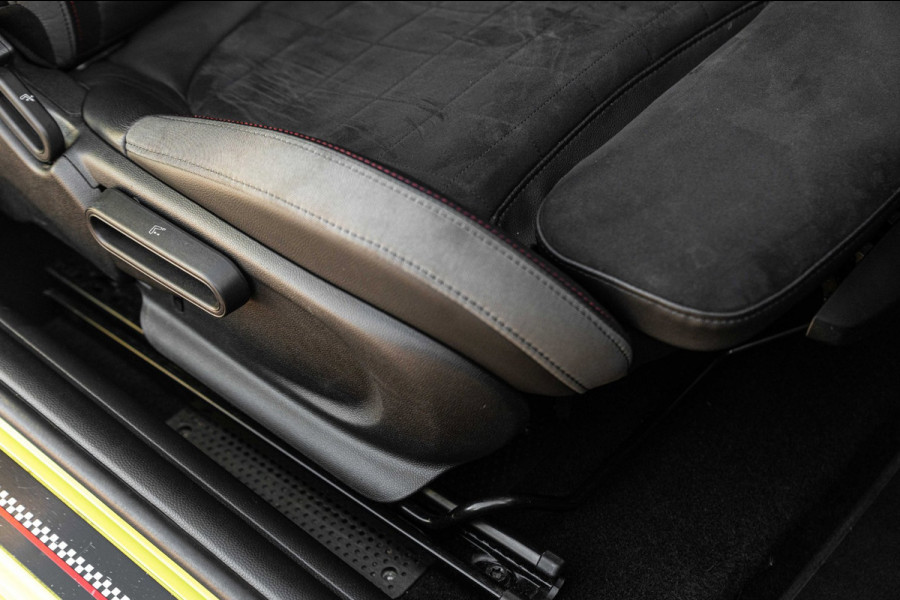 MINI Cabrio 1.5 Cooper John Cooper Works Virtual Stoelverwarming Camera Keyless 17''