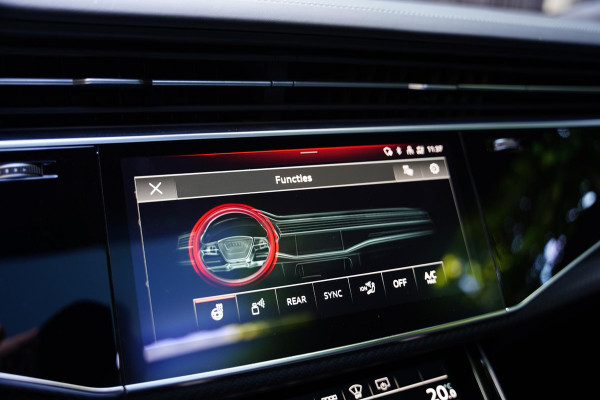 Audi RSQ8 4.0 TFSI quattro / URBAN / 24 Inch / Milltek Uitlaat