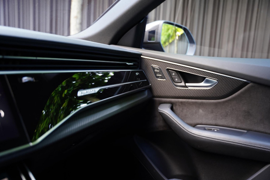 Audi RSQ8 4.0 TFSI quattro / URBAN / 24 Inch / Milltek Uitlaat