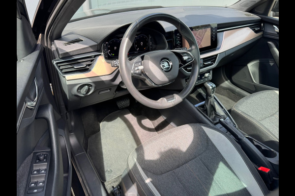 Škoda Kamiq 1.0 TSI Style * Glazen dak * Stoelverwarming * Camera * Climate controle *