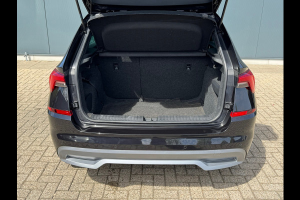 Škoda Kamiq 1.0 TSI Style * Glazen dak * Stoelverwarming * Camera * Climate controle *