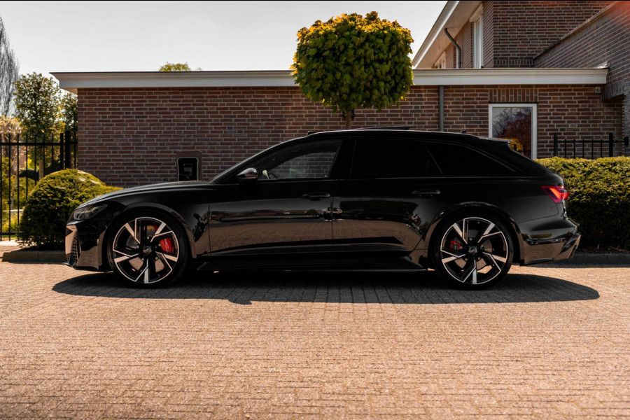 Audi RS6 Avant 4.0 TFSI Quattro 600 PK Milltek Adaptive Pano B&O Softclose Keramisch Keyless 22''